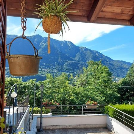 Casa Vacanza Il Glicine Casale Corte Cerro المظهر الخارجي الصورة